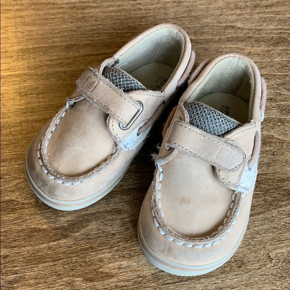 Sperry topsiders baby shoes